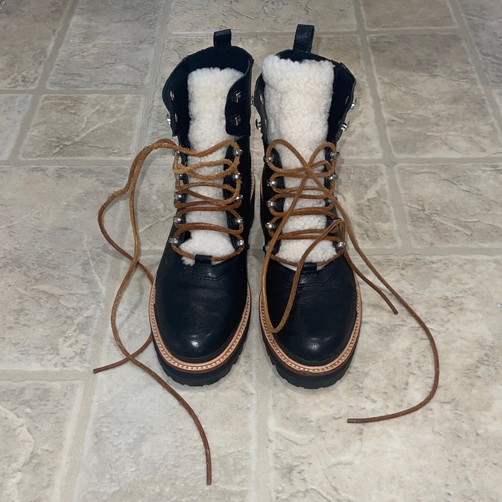 Marc fisher Izzie Lugsole ankle boot